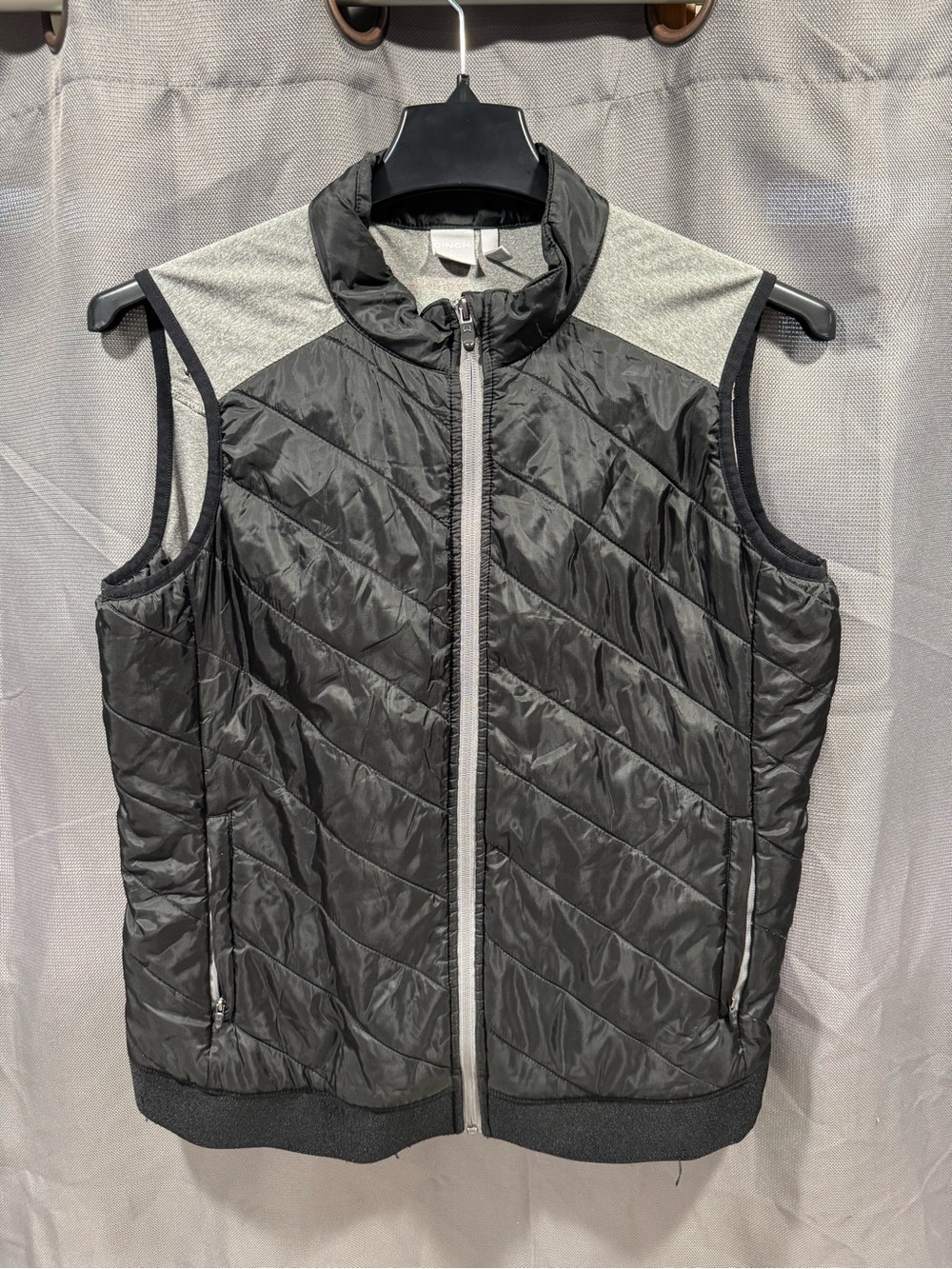 Cinch Quilted Black & Gray Men's Sleeveless Vest